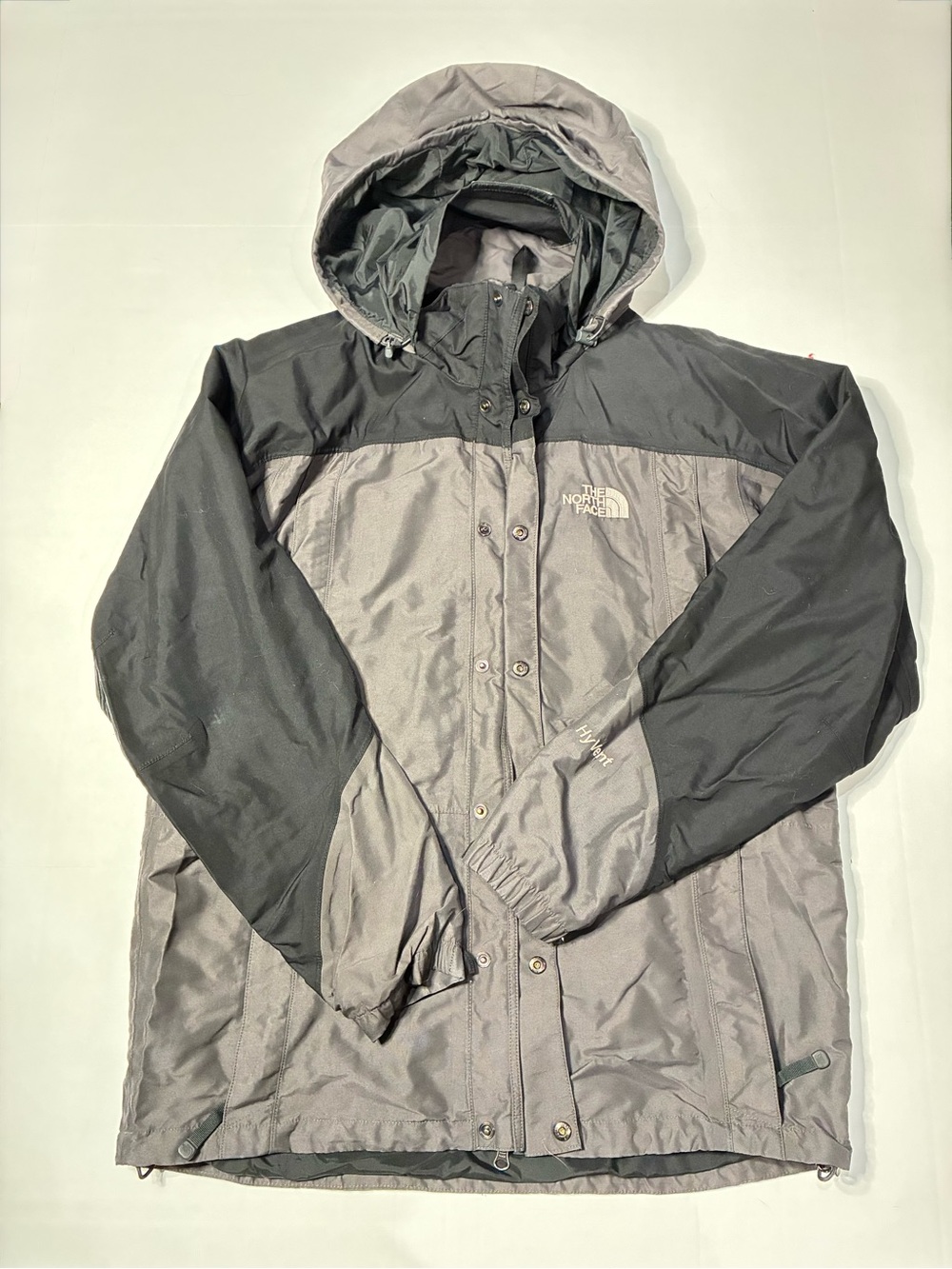 The North Face HyVent Waterproof Rain Jacket Gray Black Men’s M